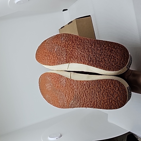 Superga Wine colored Shoes With Gold Colored Accents in Women's Size 8 - Picture 5 of 10